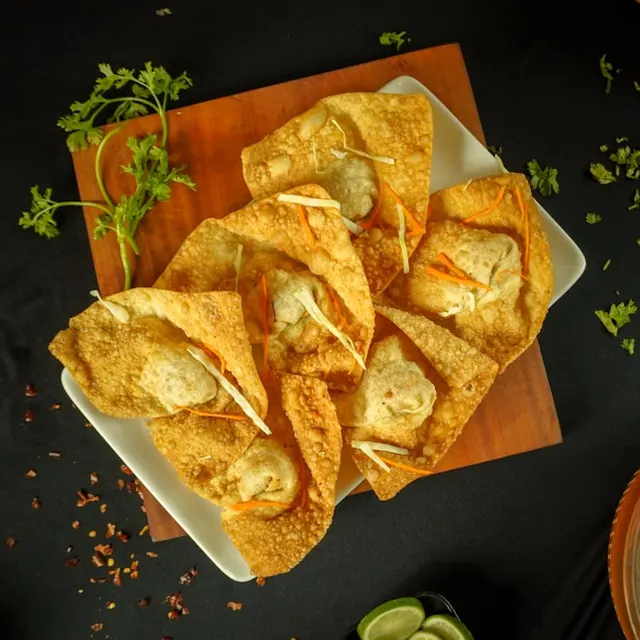 Docena wantan